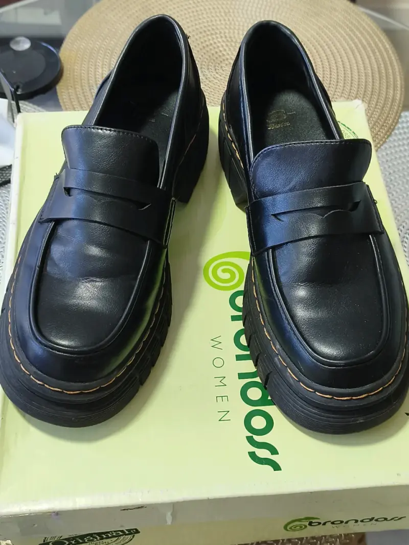 Zapatos negros Brandoss mujer