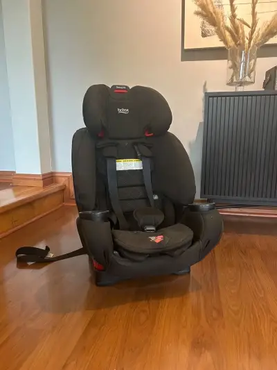 Silla de auto negra Britax one4life - miniatura 1