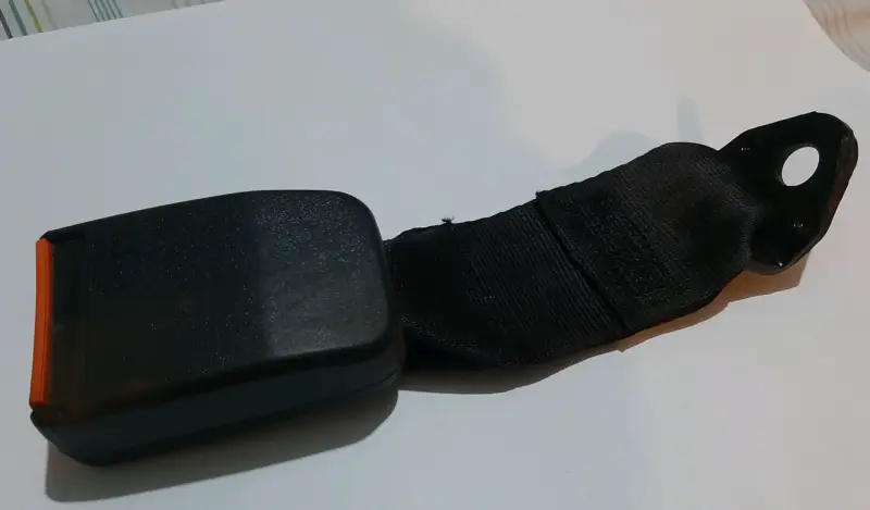 Cinturón de seguridad automotriz - 5