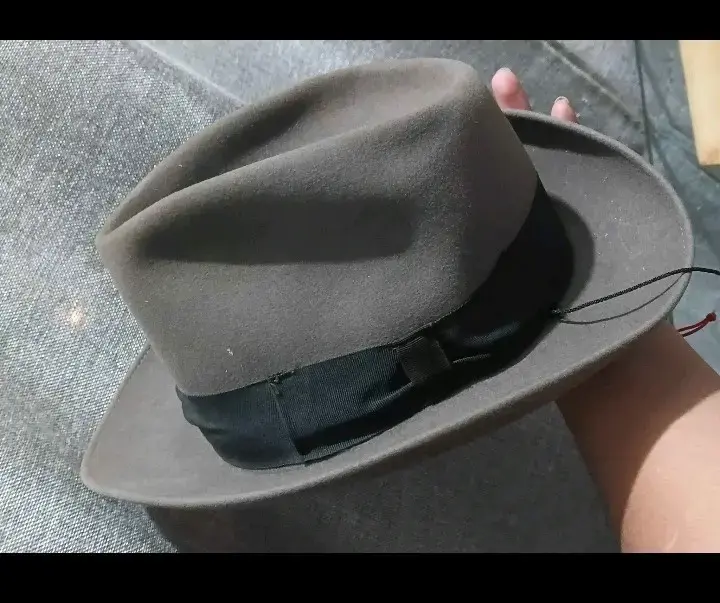 Sombrero gris Antiguo - 1