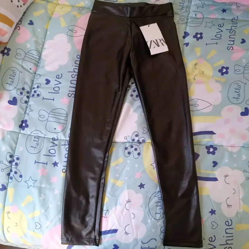 Leggings negros de cuero sintético - 1