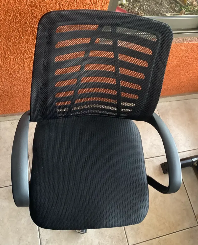 Silla de oficina ergonómica negra - 2