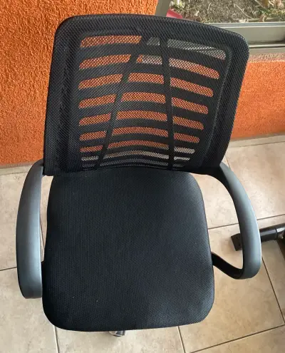 Silla de oficina ergonómica negra - miniatura 2