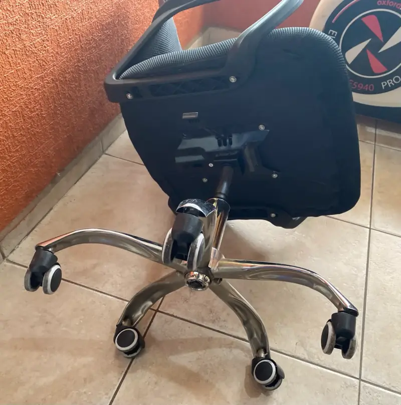 Silla de oficina ergonómica negra - 3