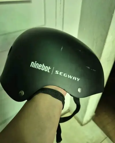 Casco Ninebot Segway negro - miniatura 2