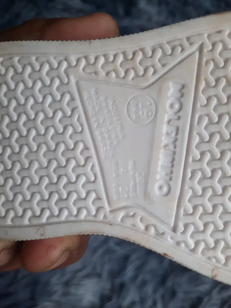 Zapatos infantiles marrones con cierre - 2