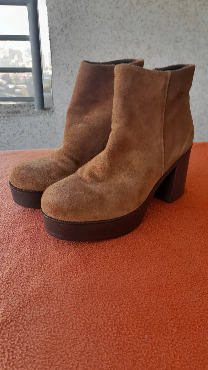 Botines de gamuza café - 2