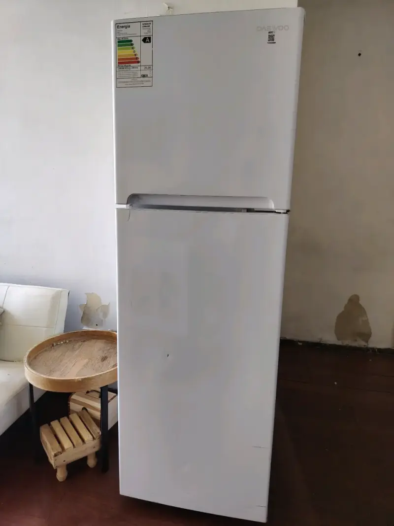 Refrigerador Daewoo blanco - 1