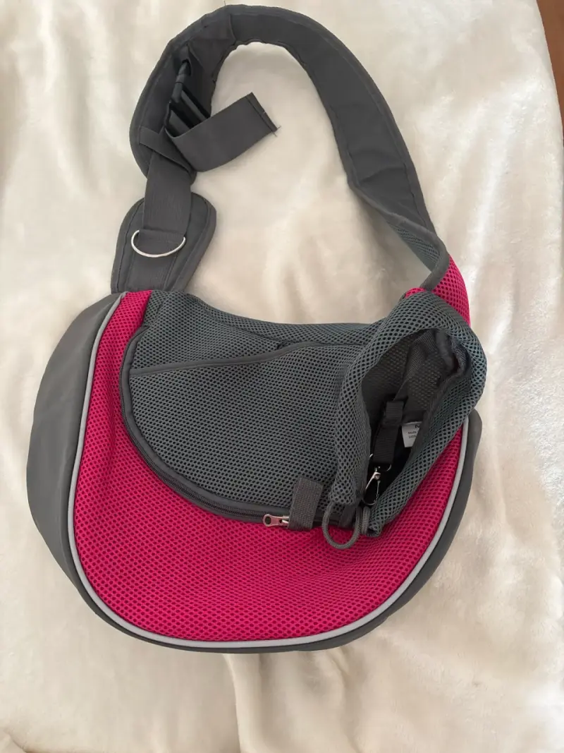 Bolso para mascota gris y rosado