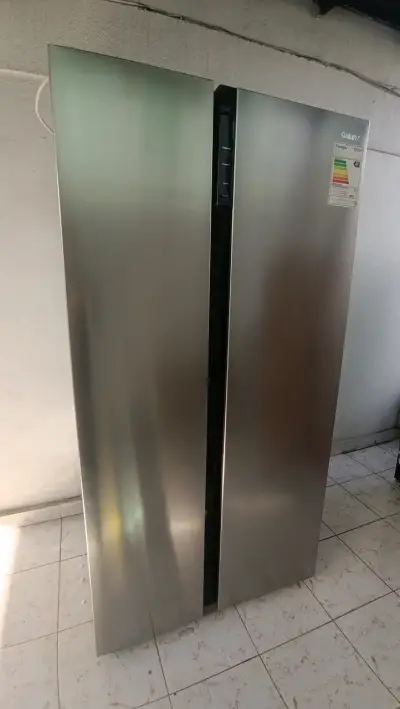 Refrigerador side-by-side plateado - miniatura 2
