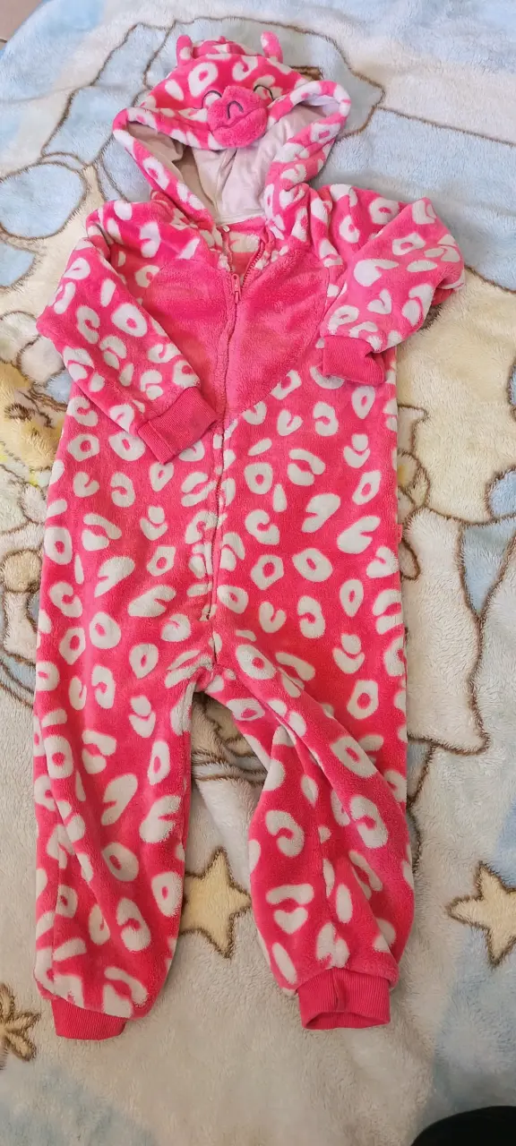 Polerón infantil Disney negro talla 6 - 3