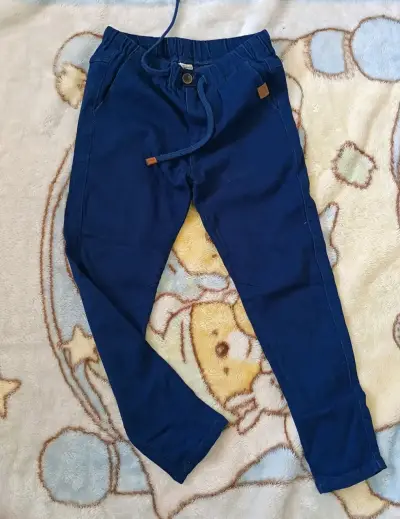 Jeans de mezclilla azul ropa talla 8 niño - miniatura 4