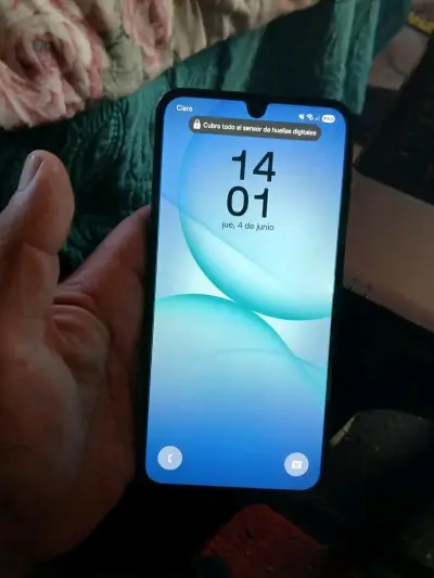 Celular - miniatura 1