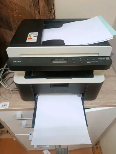Impresora multifuncional Brother CDP-1617NW - miniatura 2
