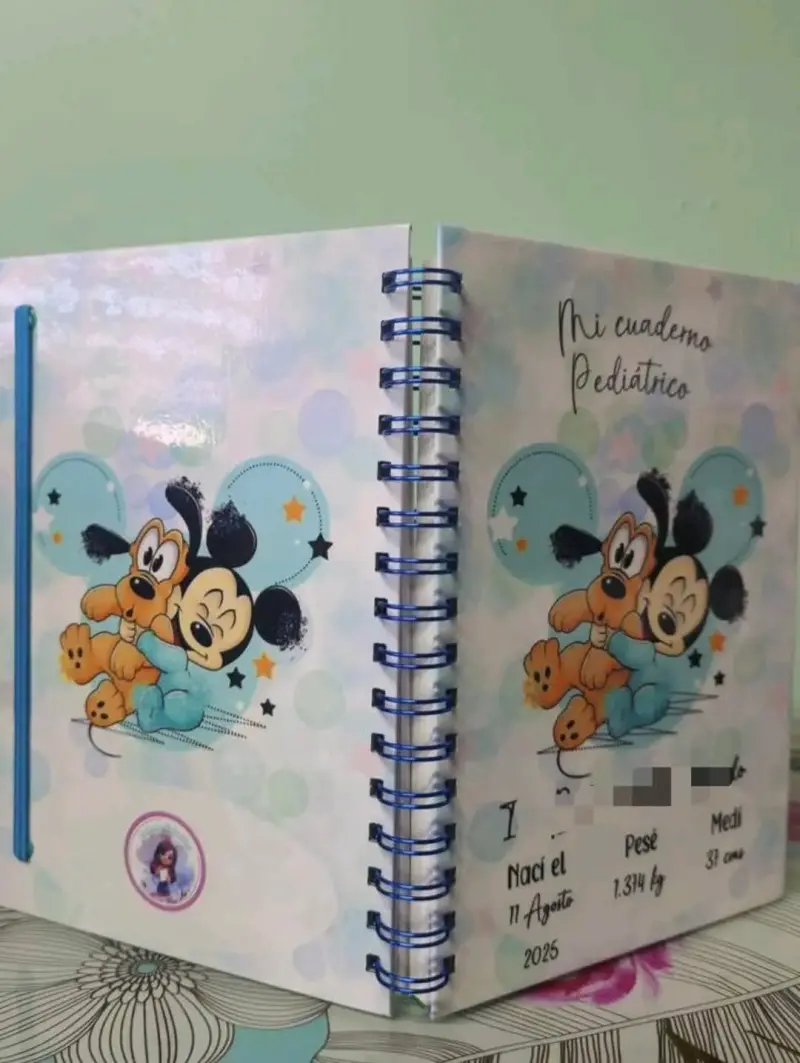 Cuaderno pediátrico Mickey y Pluto - 1