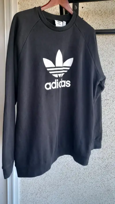 Polerón negro Adidas logo grande - miniatura 1