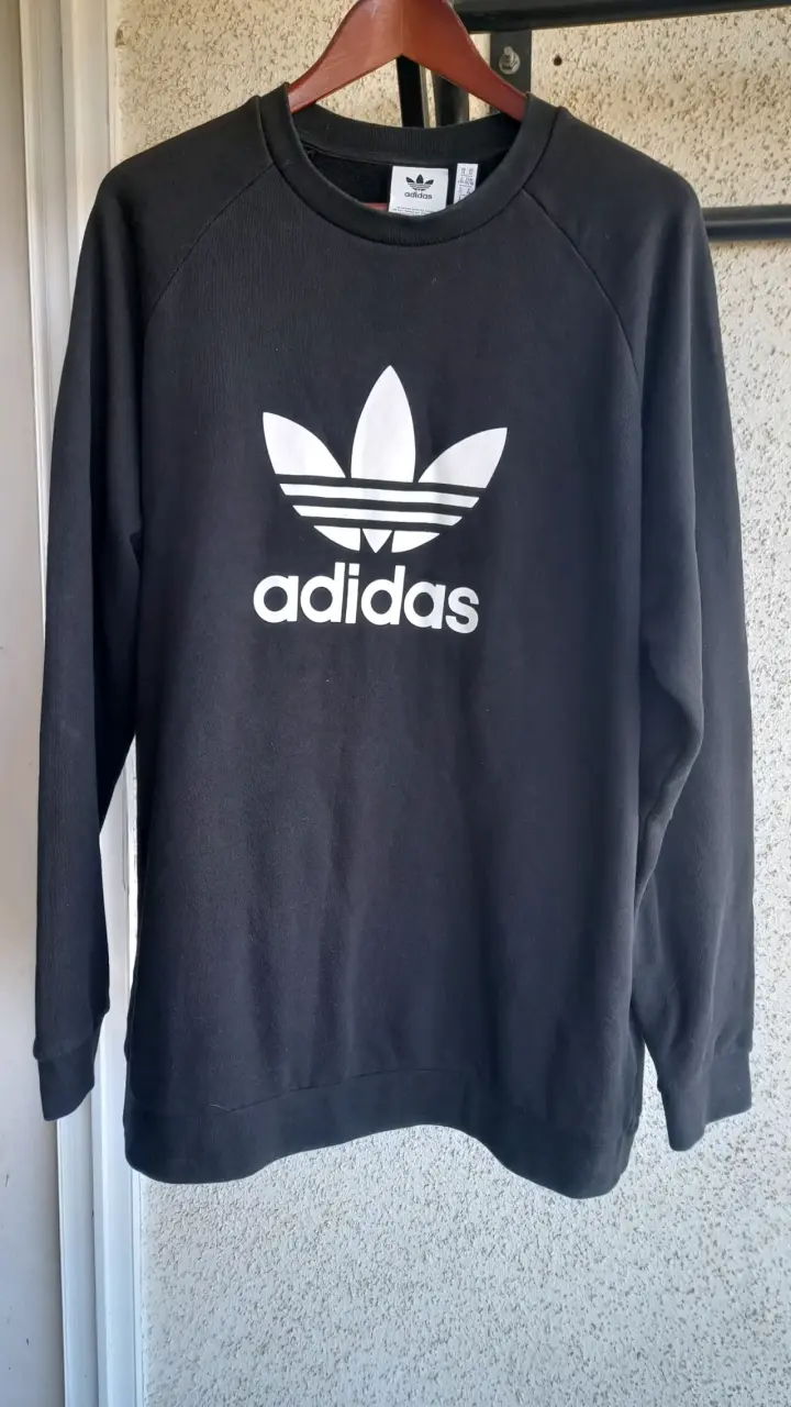 Polerón negro Adidas logo grande - 2