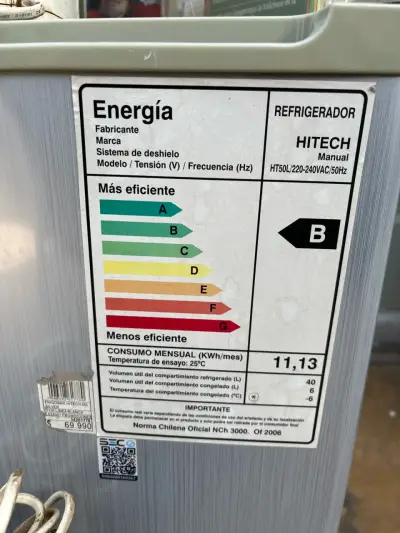 Refrigerador compacto Hitech - miniatura 3