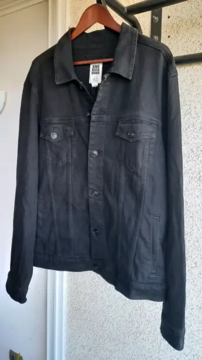 Chaqueta negra de mezclilla - miniatura 2
