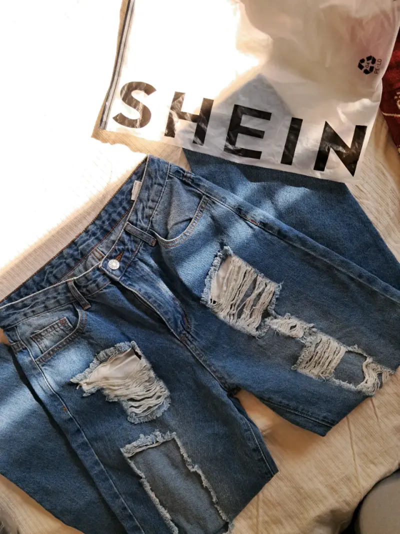 Jeans nuevo Shein M