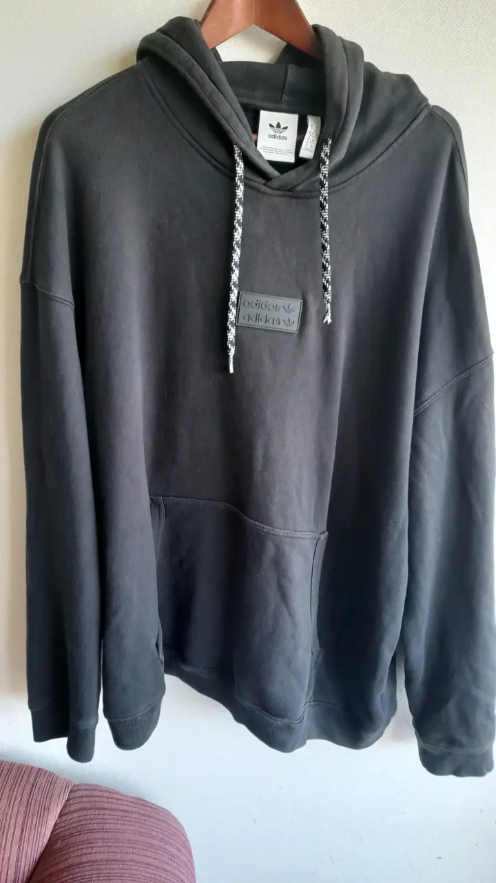 Polerón negro con capucha Adidas - 2