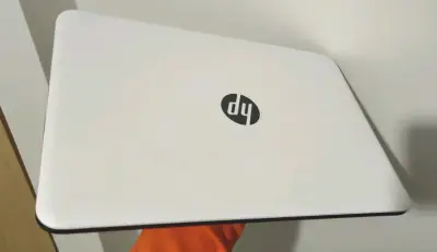 HP Intel i3 / 8GB RAM / 256GB SSD - miniatura 3