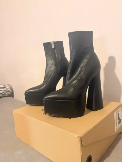 Botines negros de plataforma - miniatura 3