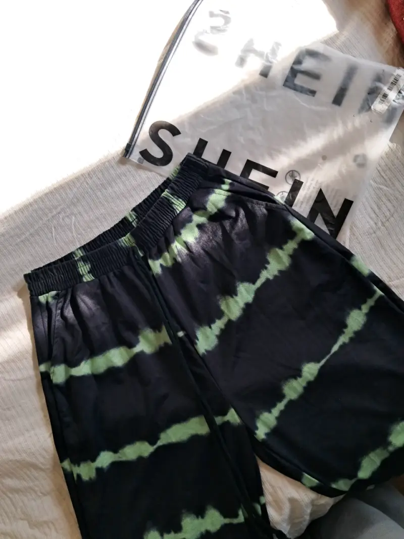 Pantalones tie-dye