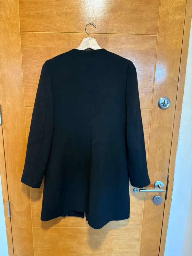 Abrigo negro elegante - 2