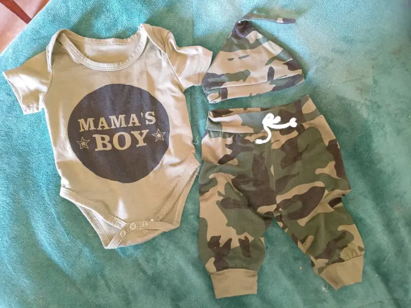Set de bebé camuflaje