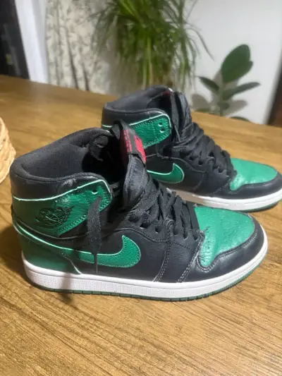 Zapatillas Nike Air negras y verdes - miniatura 2