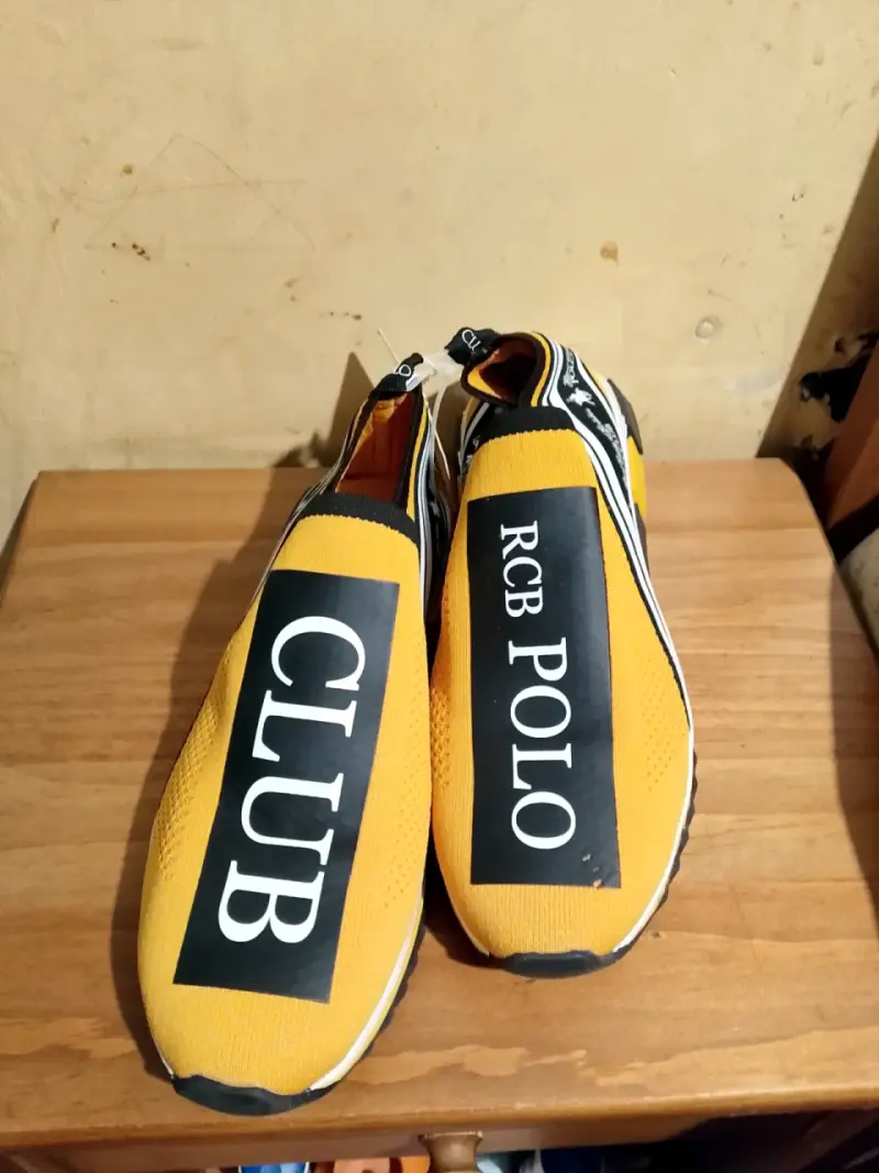 Vendo zapatillas marca polo número 40 - 2