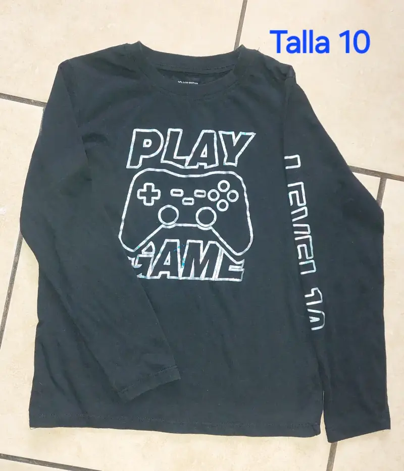 Polera negra de niño talla 10