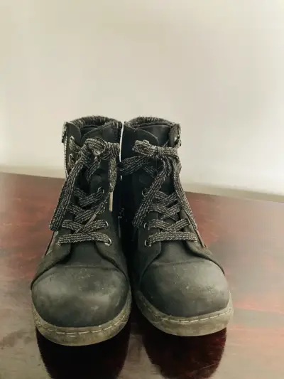 Botines negros con cierre lateral - miniatura 2