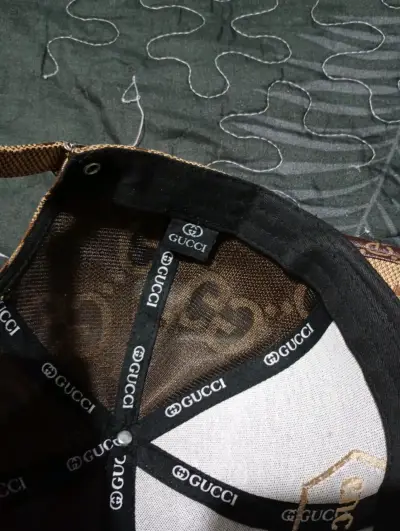 Gorra beige Gucci con logo GG - miniatura 3