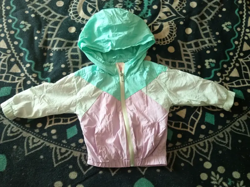 Chaqueta cortavientos talla 18 meses