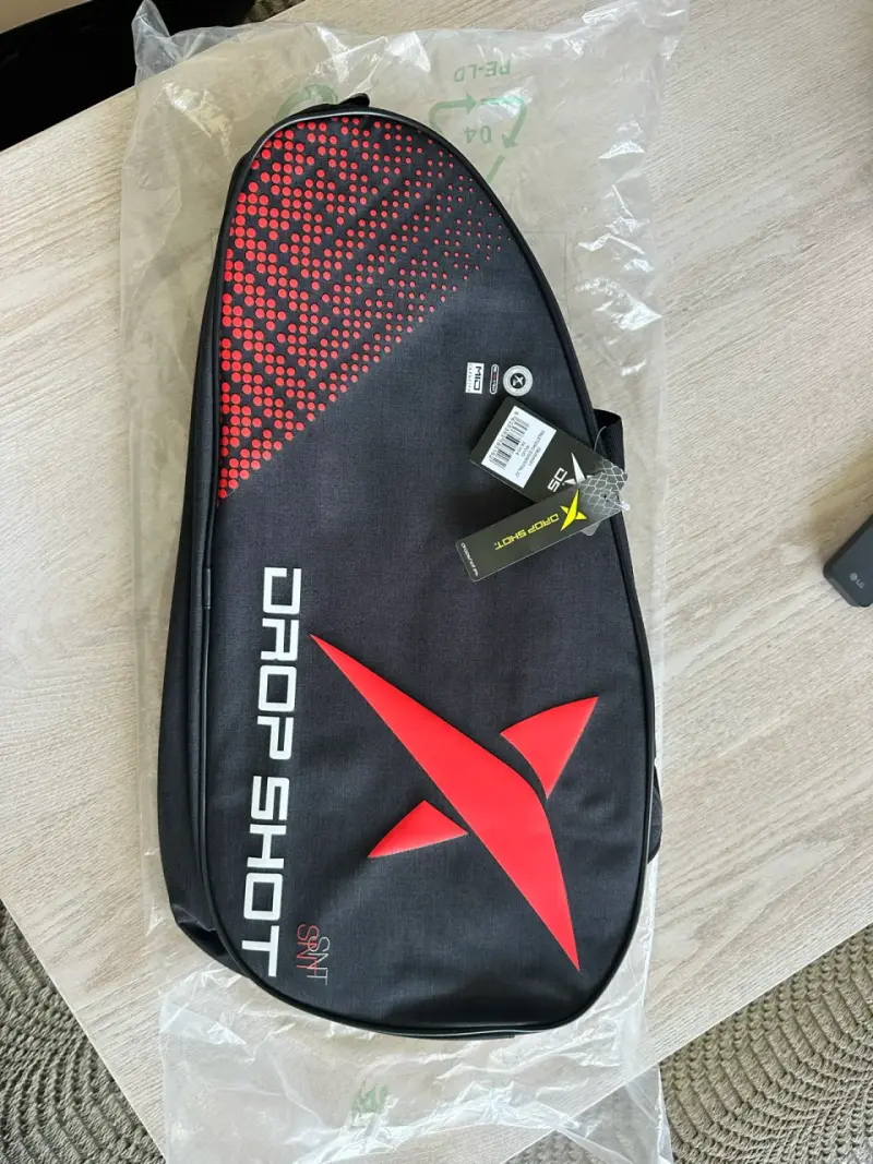 Bolso Drop Shot negro y rojo - 1