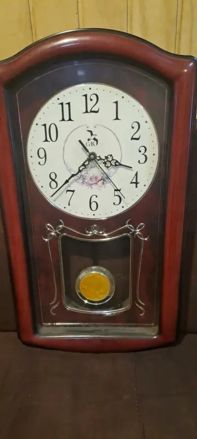 Reloj de pared vintage - miniatura 1