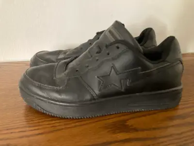 Zapatillas negras con estrella - miniatura 2