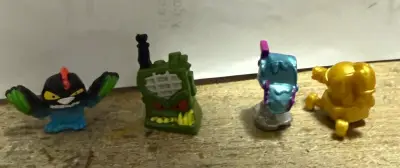 Set de 4 figuras me beast - miniatura 2