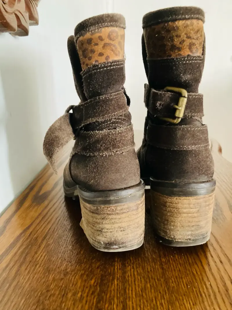 Botas marrones de gamuza - 3