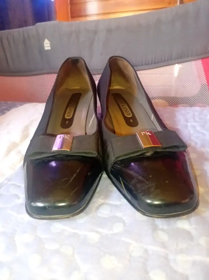 Zapatos de taco bajo negros - 1