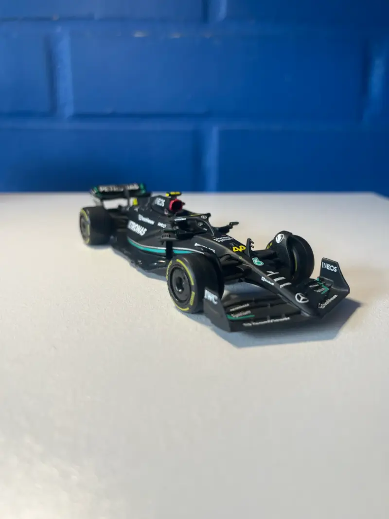 Auto de colección F1 Mercedes AMG - 2