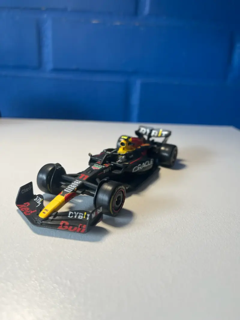 Auto a escala Red Bull F1 - 1