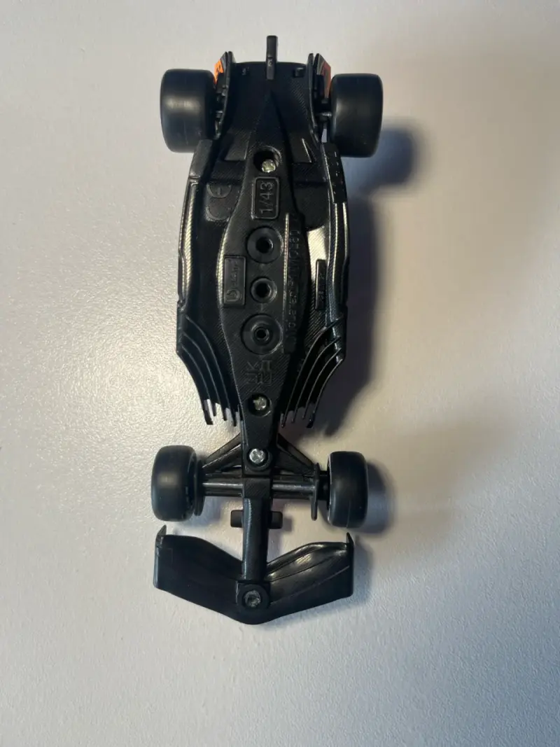 Auto de carrera miniatura McLaren - 5