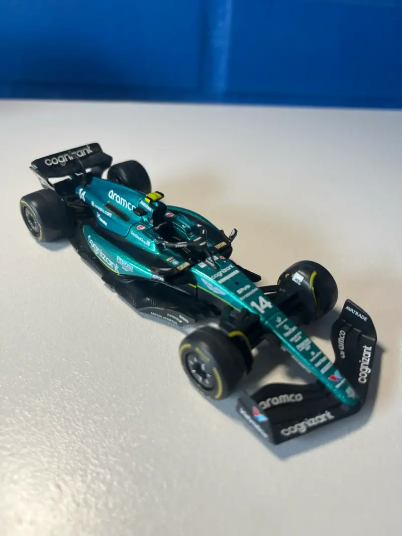Auto F1 Aston Martin - 2