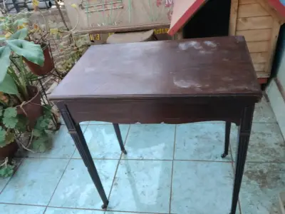 Mesa de madera vintage - miniatura 1