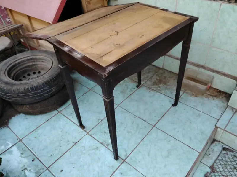 Mesa de madera vintage - 4