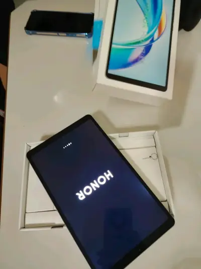 Tablet Honor pad x7 en caja - miniatura 1
