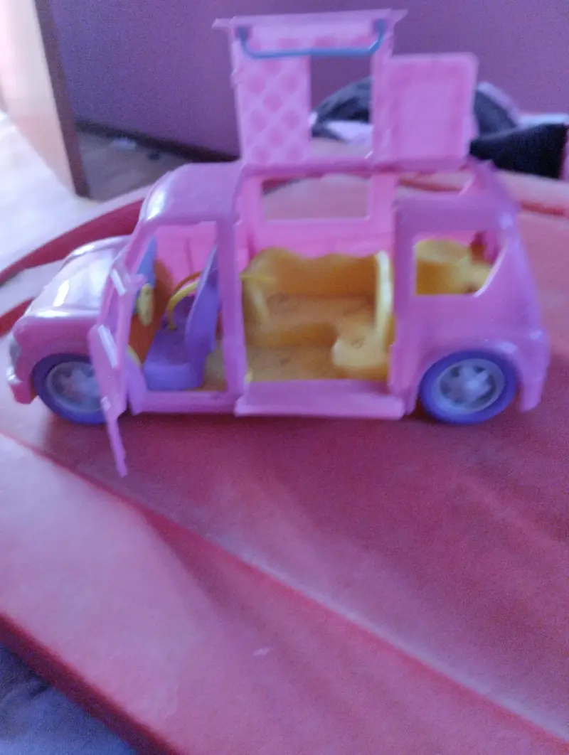 Auto de juguete rosa de Polly pocket - 2